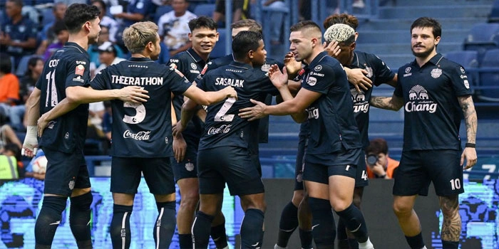 Gol-Keempat-Buriram-dan-Harapan-Bangkok-United-Musnah