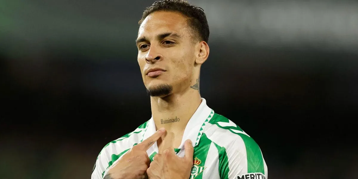 Real-Betis-Luncurkan-Koleksi-Fashion-Terinspirasi-Tato-Antony